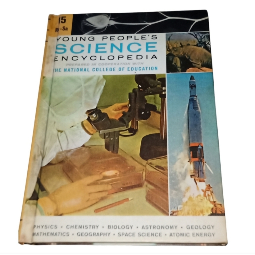🦜 2/$10 Young People's Science Encyclopedia. Volume 15.